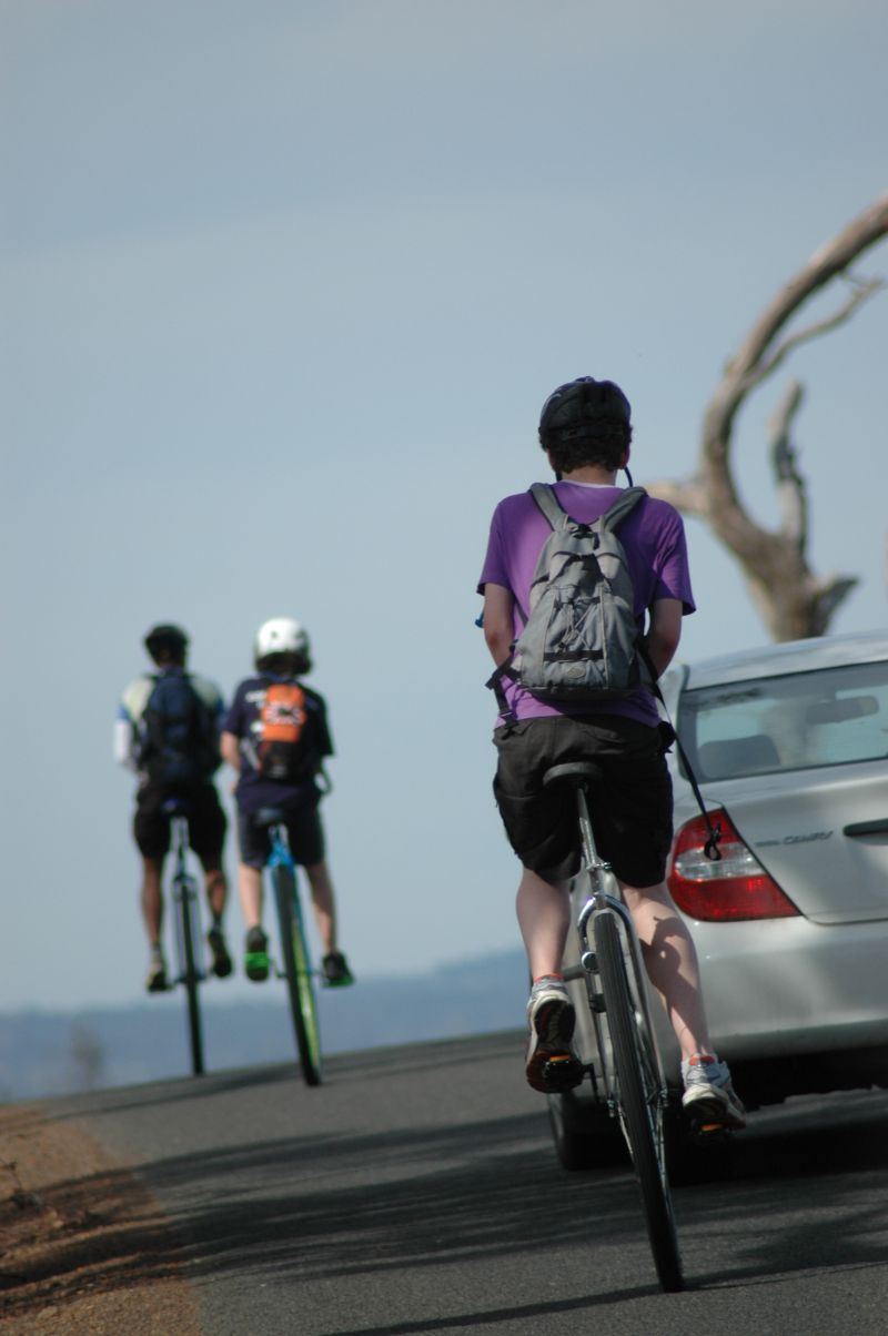 dsc_0780dsontheroad Cruising over the rise